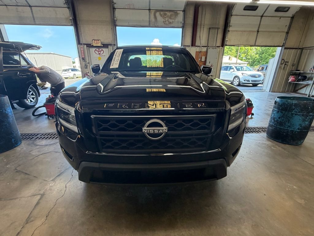 Used 2023 Black Nissan SV image 8