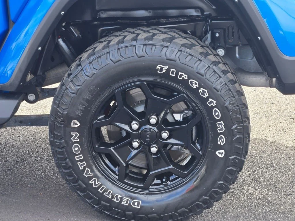 Certified Used 2021 Blue Jeep Willys image 15