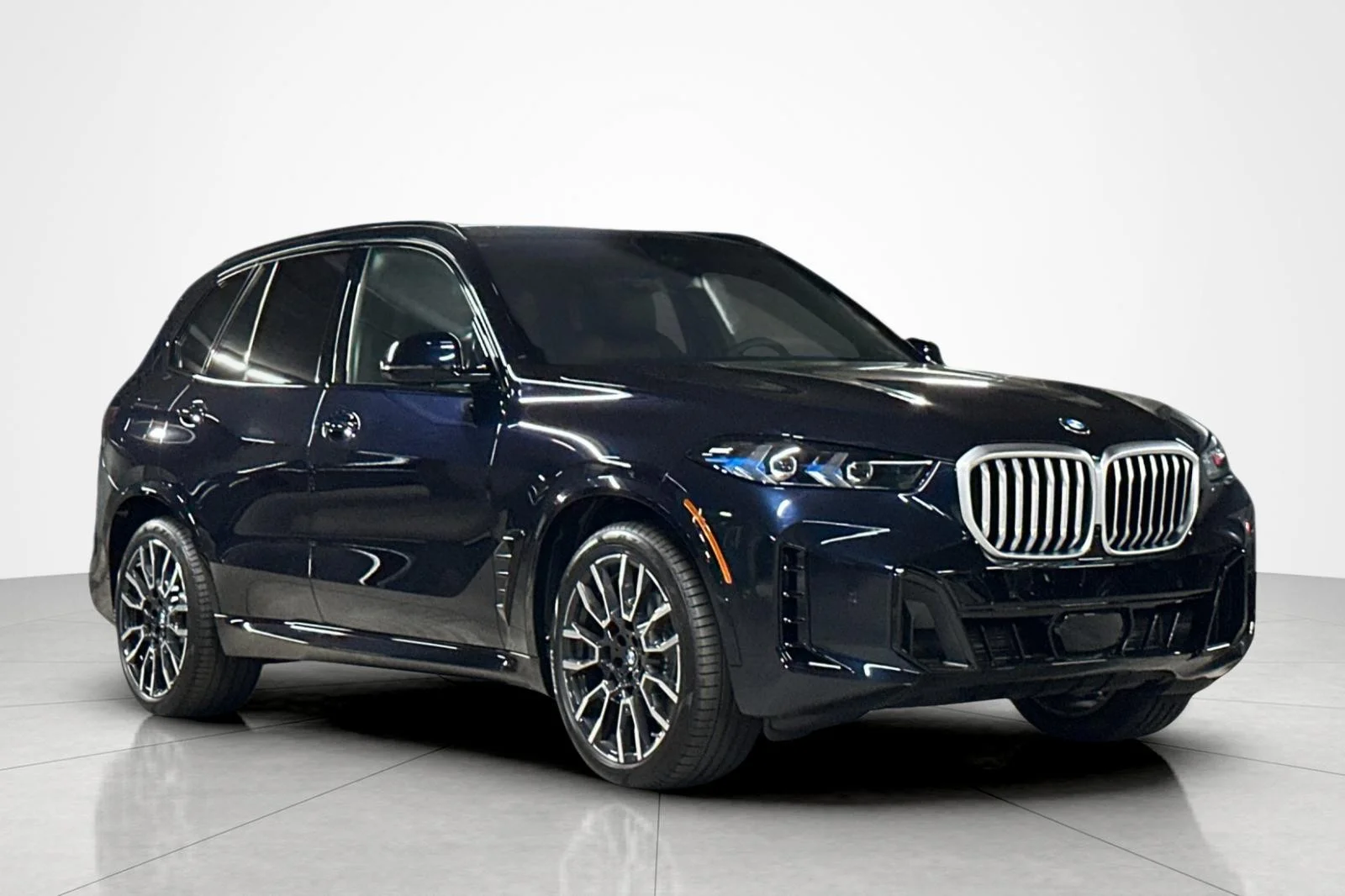 New 2026 Carbon Black Metallic BMW xDrive40i image 7
