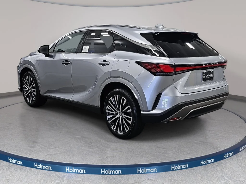 New 2026 Iridium Lexus PREMIUM PLUS image 7