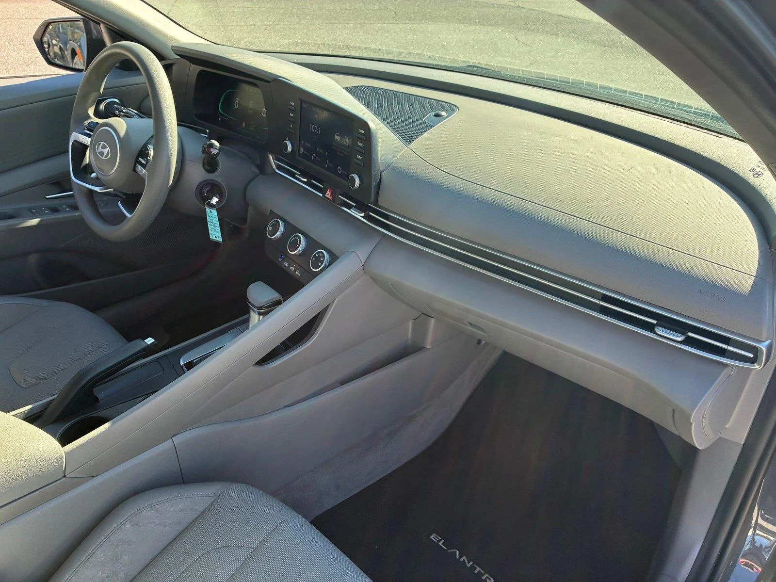 Used 2024 Ecotronic Gray Hyundai SE image 29