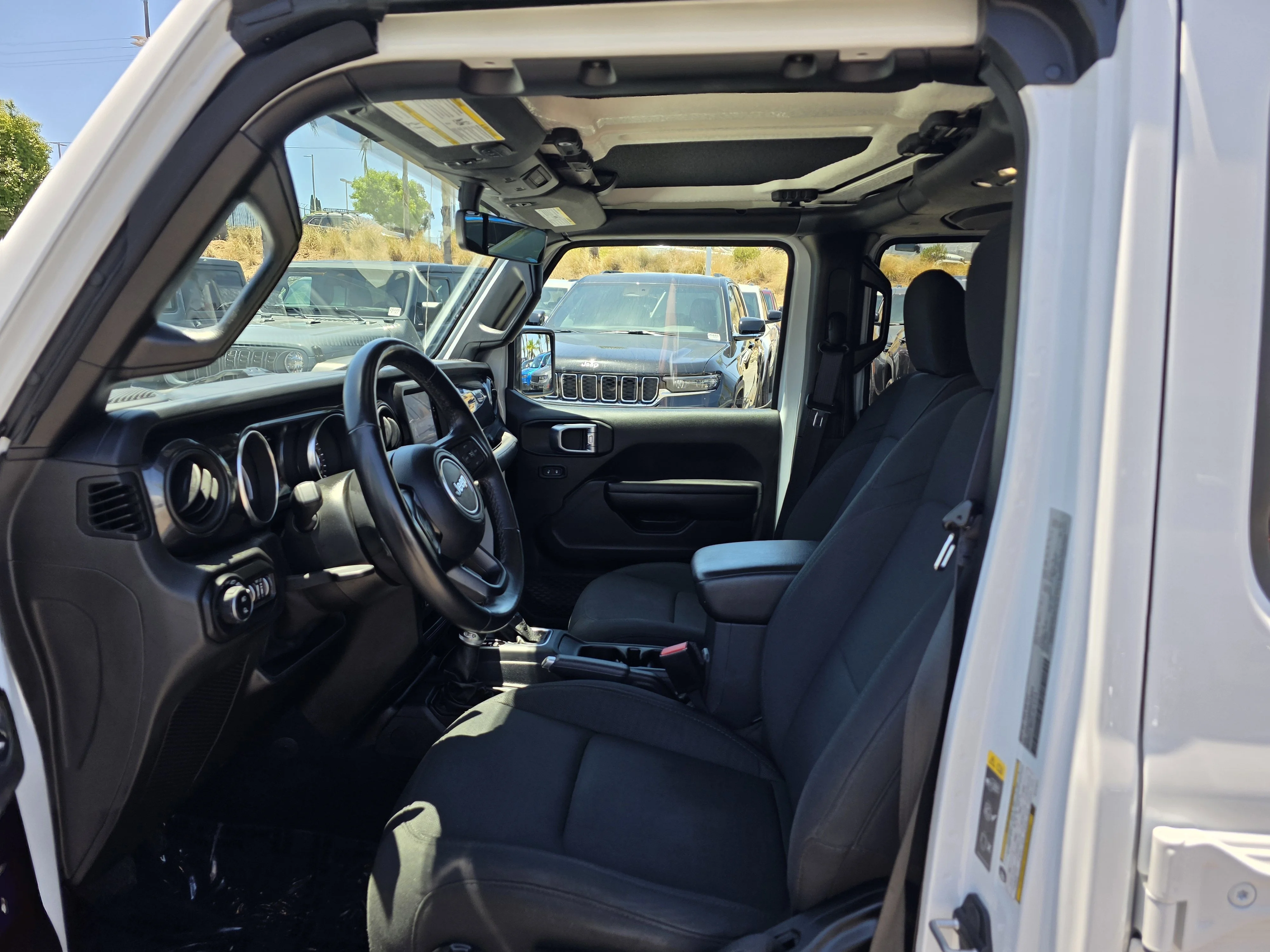 Used 2021 Bright White Clearcoat Jeep Sport image 11