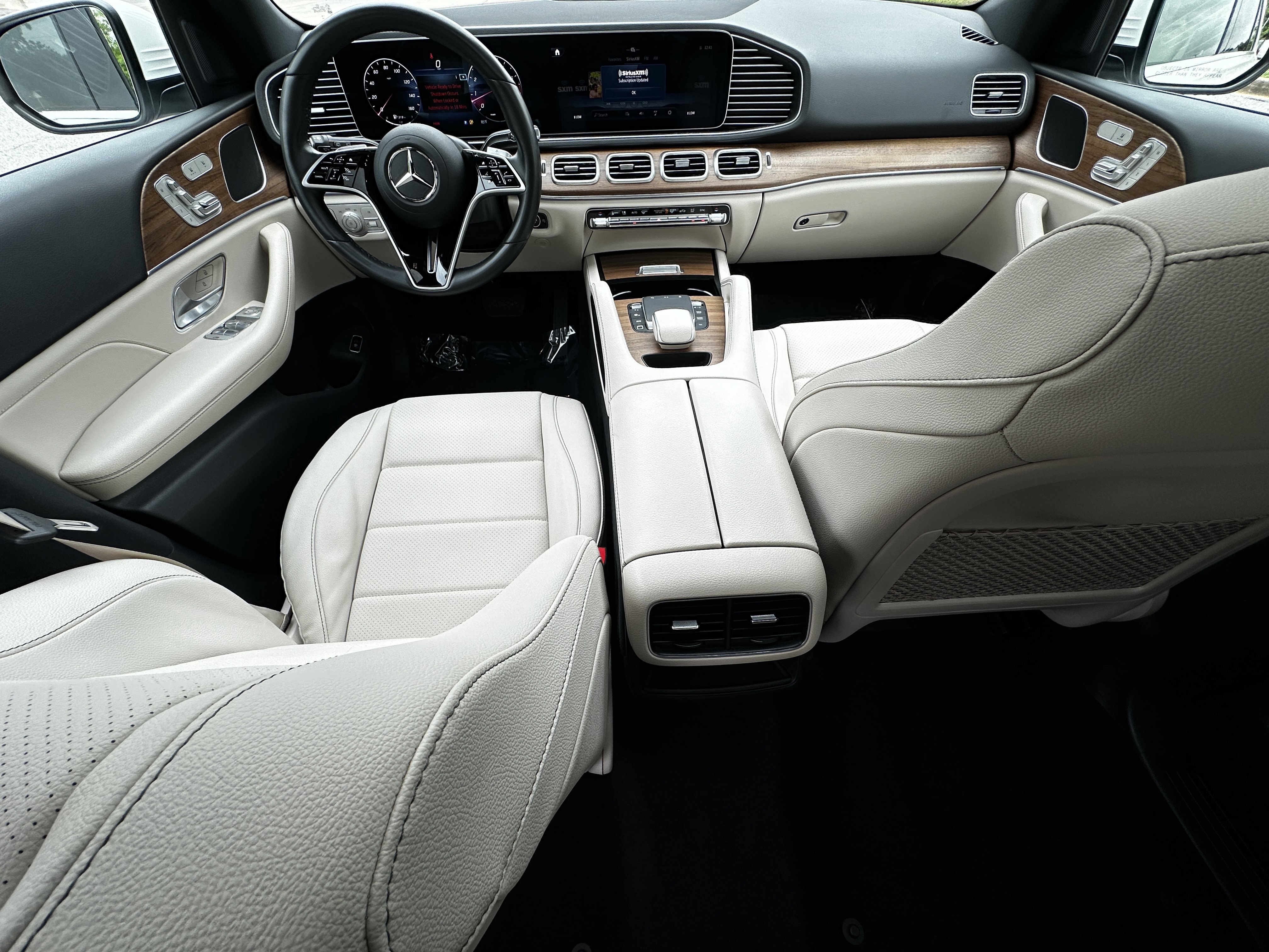 Certified Used 2025 White Mercedes-Benz GLE 350 image 27