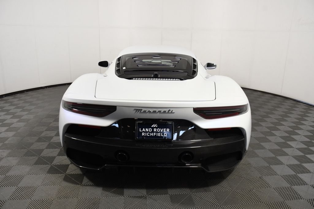 Used 2022 Bianco Audace Maserati Base image 5