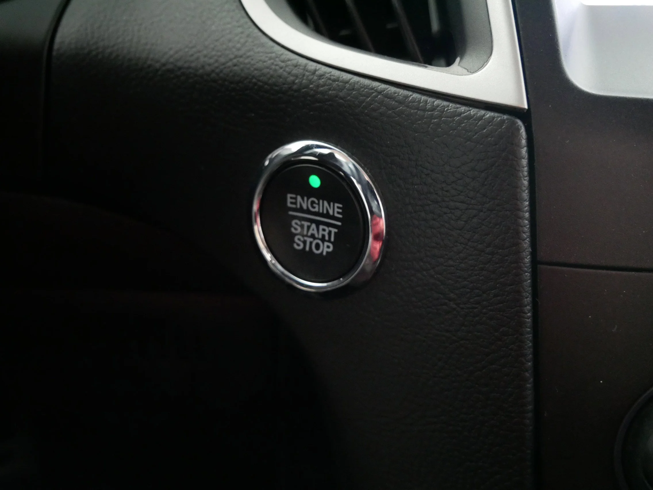 2020 Ford Edge SEL - Photo 32