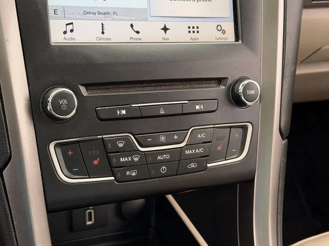 2017 Ford Fusion SE - Photo 46