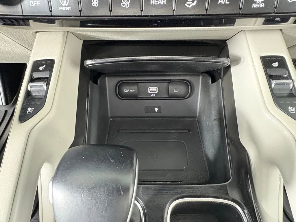 Used 2020 Snow White Pearl Kia SX image 26
