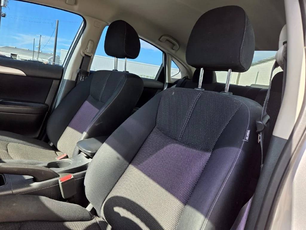 Used 2017 Silver Nissan S image 10