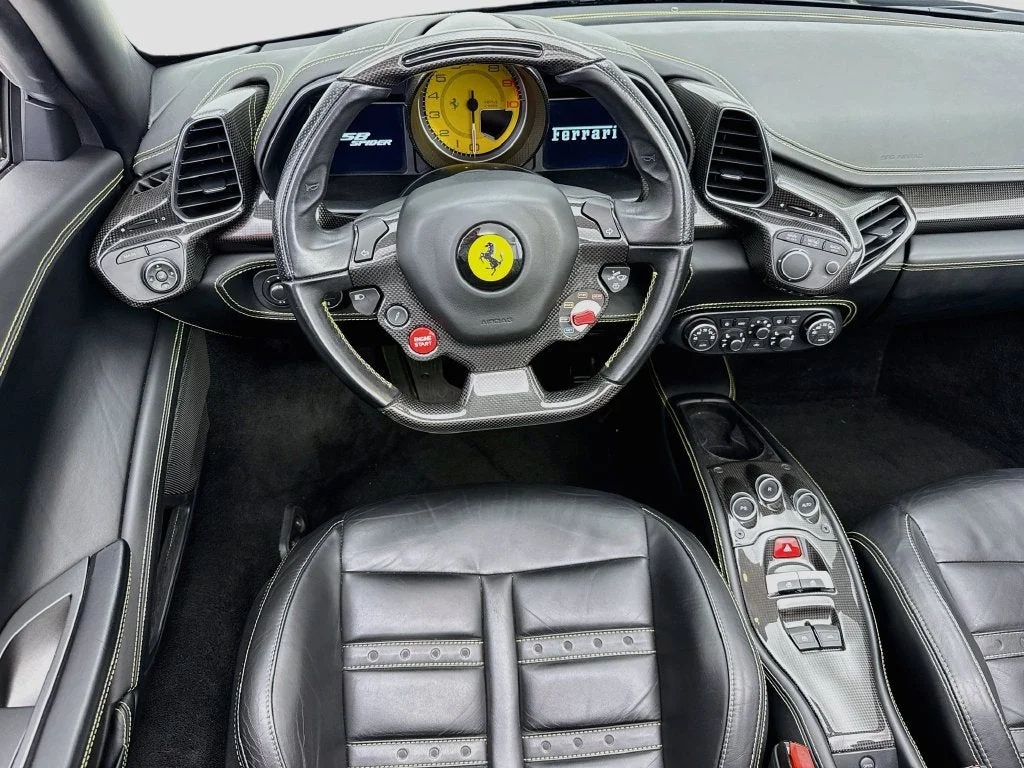 Used 2014 Bianco Avus Ferrari Base image 18