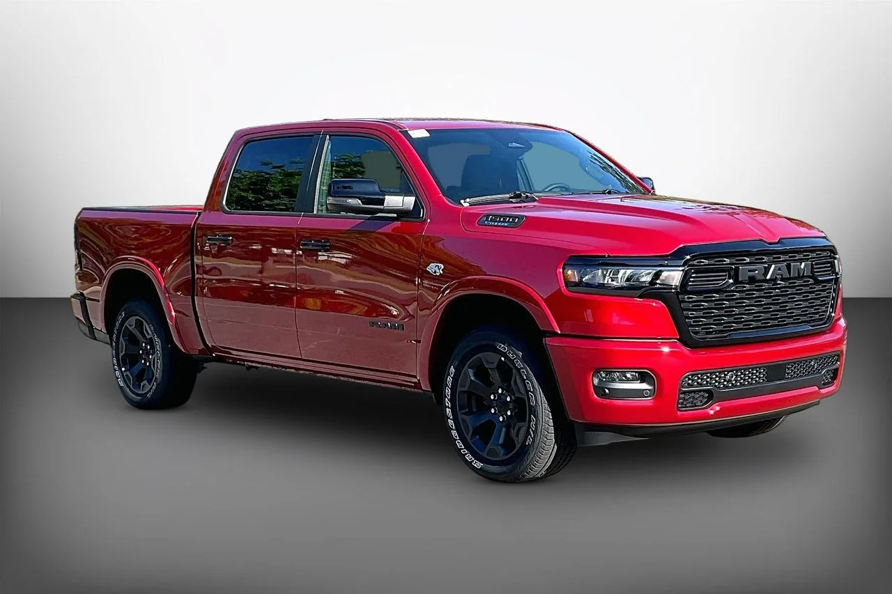 New 2026 Molten Red Pearl-Coat Exterior Paint RAM Big Horn/Lone Star image 2