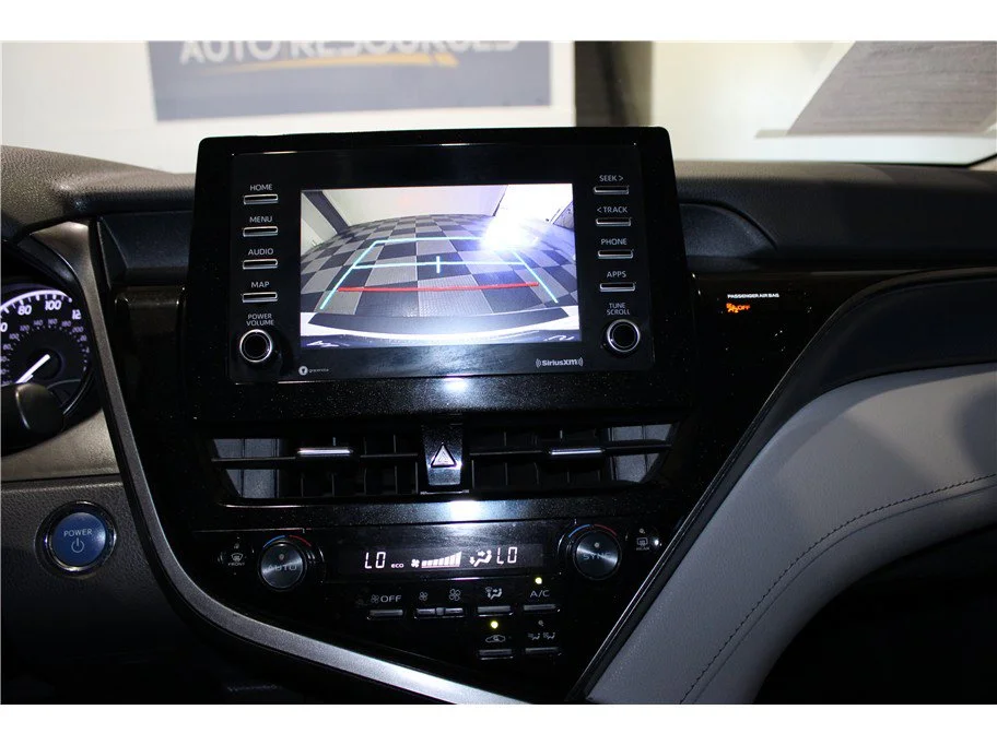 Used 2021 White Toyota Hybrid SE image 35