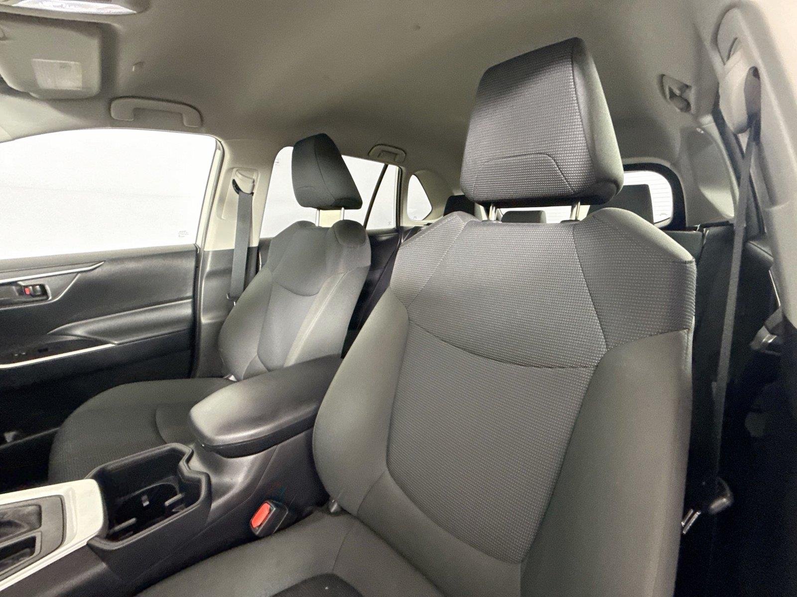 Used 2025 Silver Sky Metallic Toyota LE image 3