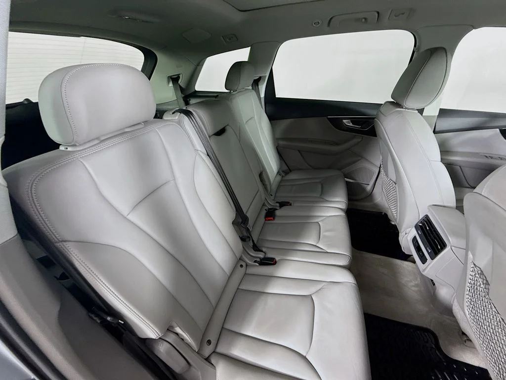Used 2021 Florett Silver Metallic Audi 45 Premium Plus image 26