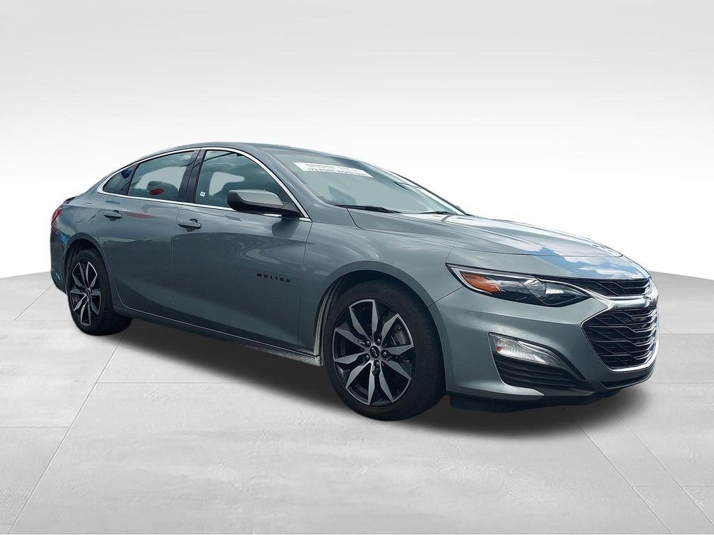 Used 2024 Gray Chevrolet RS image 7