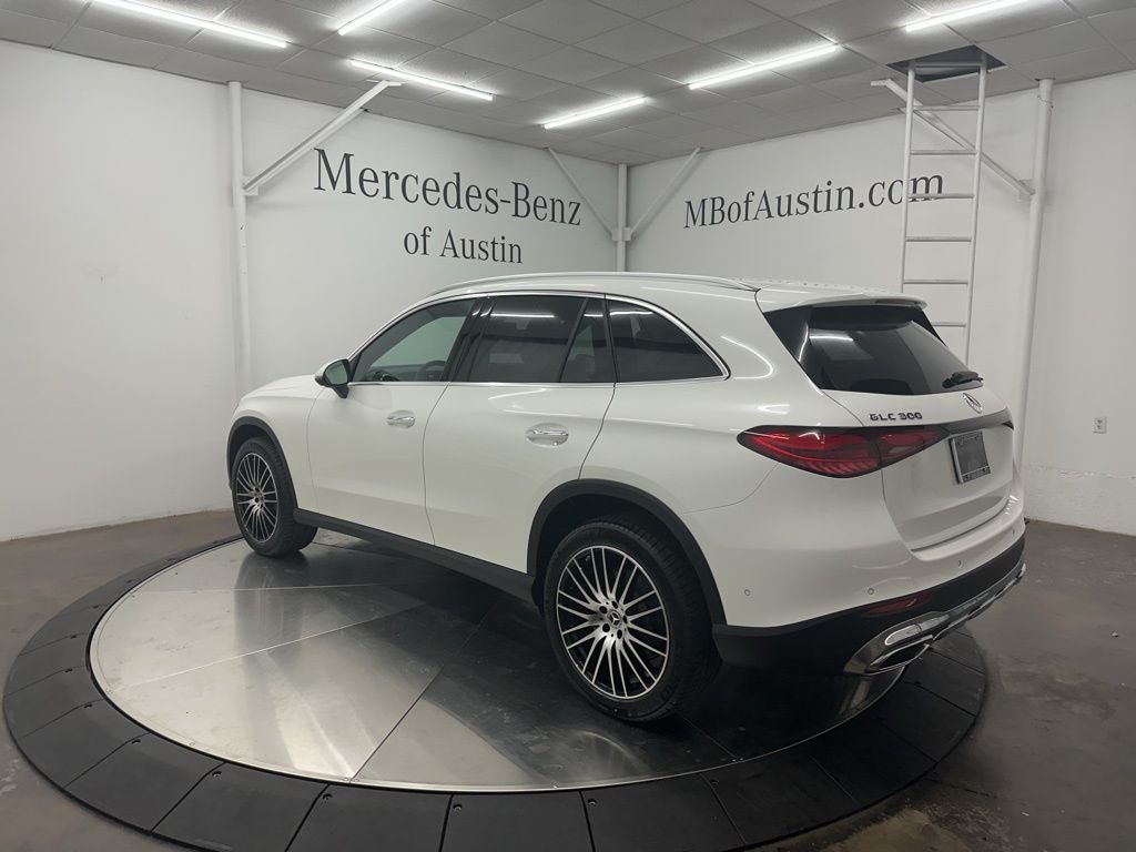 Used 2026 White Mercedes-Benz GLC 300 image 5