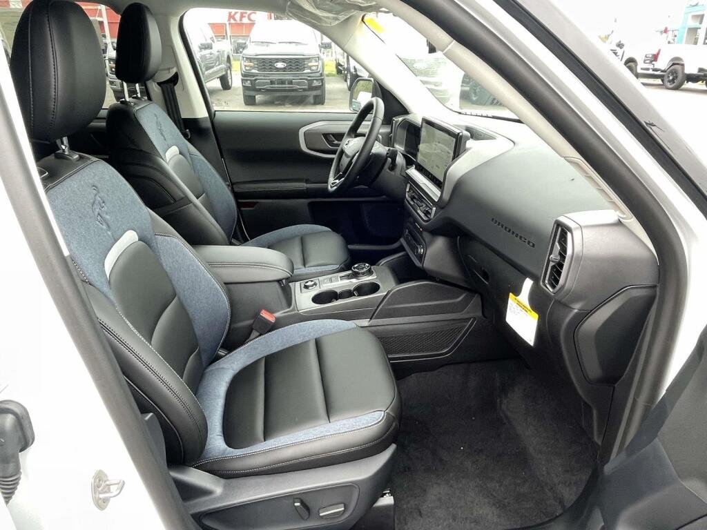 New 2025 Oxford White Ford Outer Banks image 21