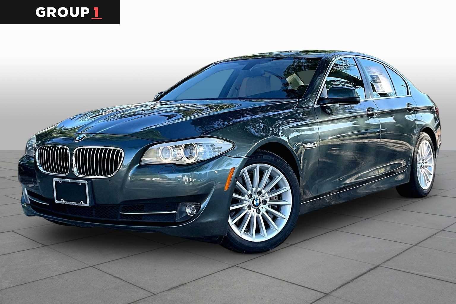 2013 BMW 5 Series 535i xDrive Sedan's photo