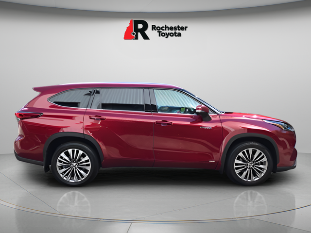 Used 2021 Red Toyota Platinum image 8