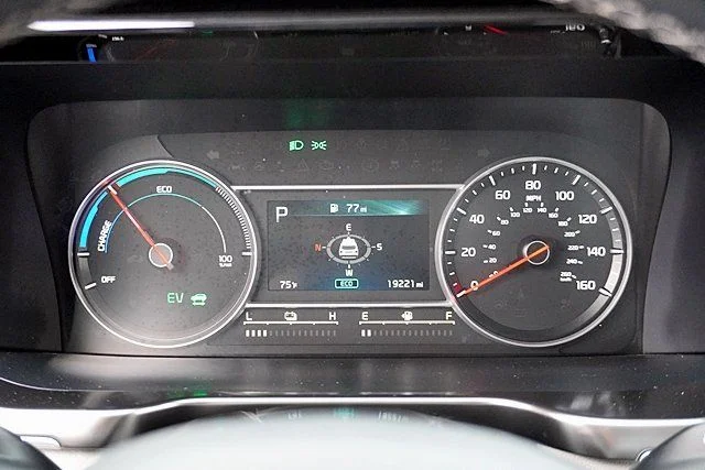 Used 2023 Gray Kia EX image 31