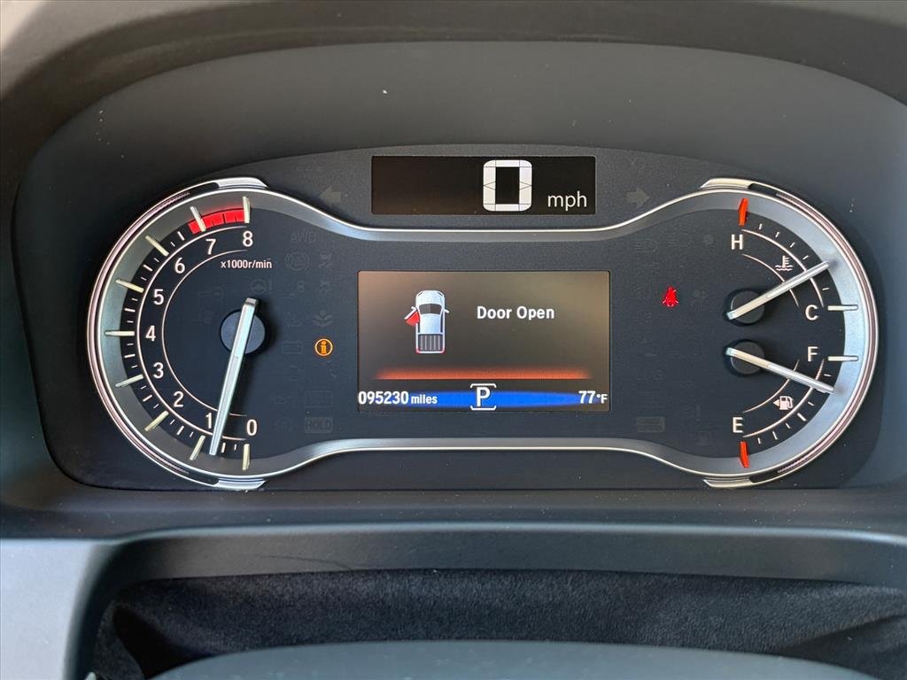 Used 2017 Obsidian Blue Pearl Bs Honda RTL image 9