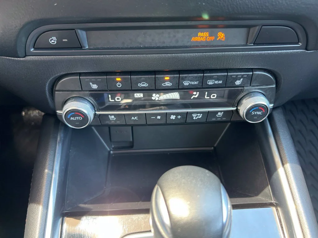 Used 2019 Eternal Blue Mazda Grand Touring Reserve image 34