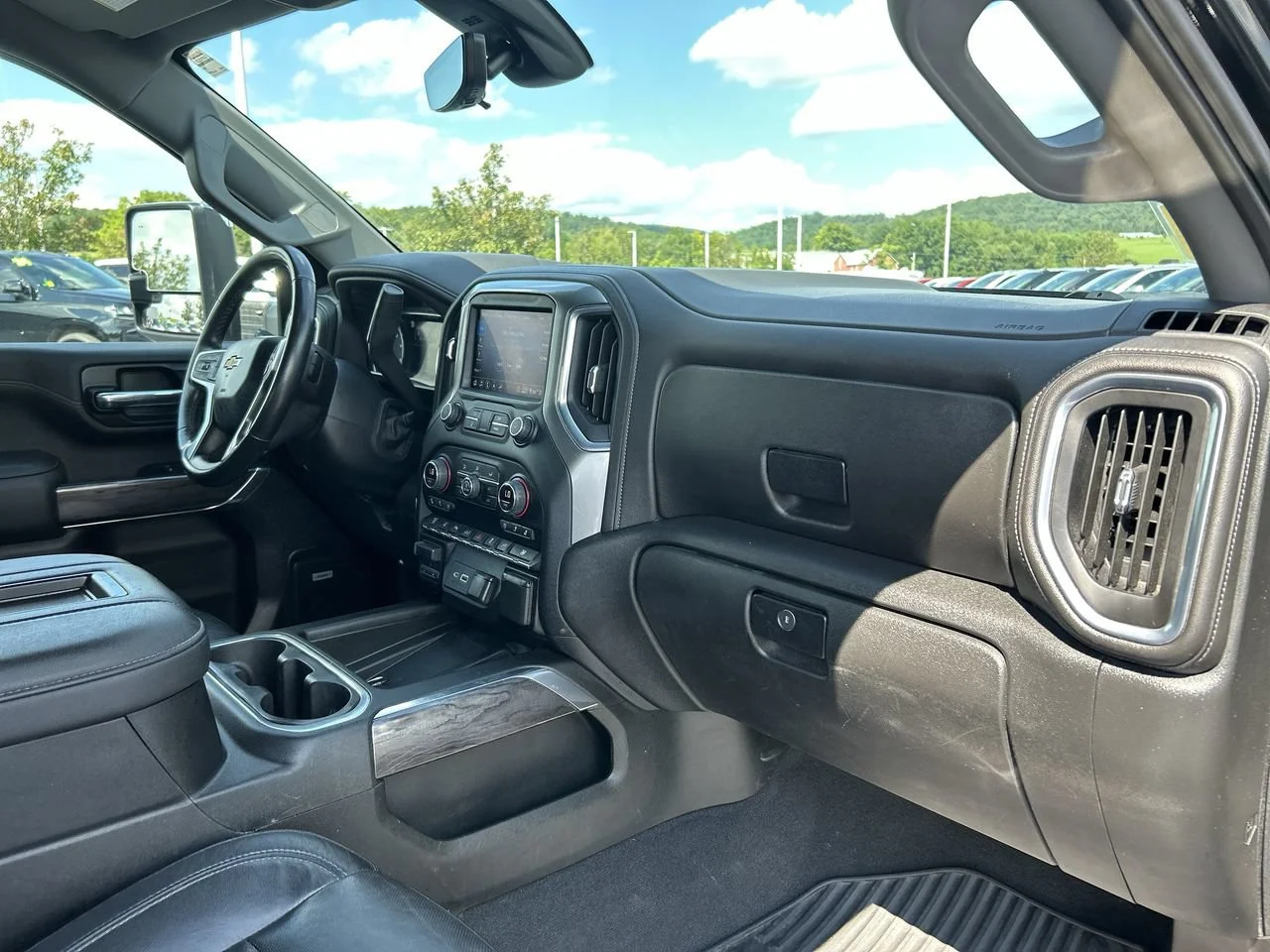 Used 2020 Black Chevrolet LTZ image 17