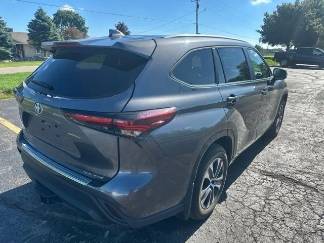 2024 Toyota Highlander XLE - Photo 7