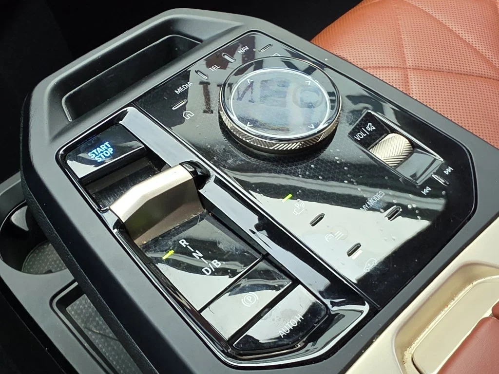 Used 2023 Storm Bay Metallic BMW M60 image 23