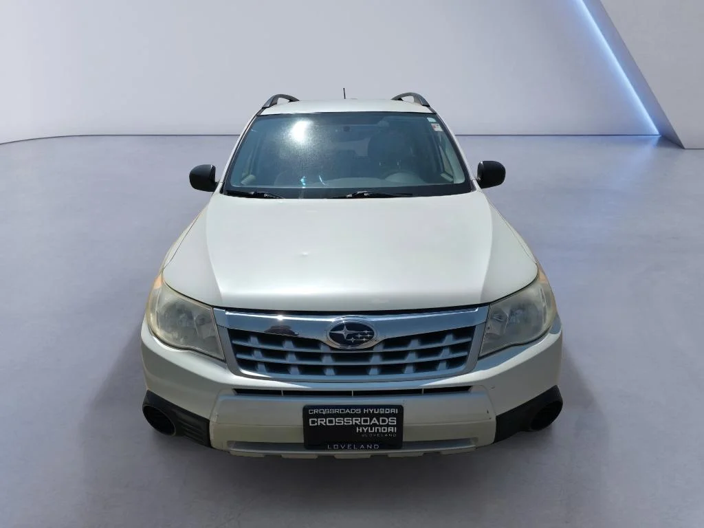Used 2013 Satin White Pearl Subaru 2.5X image 8