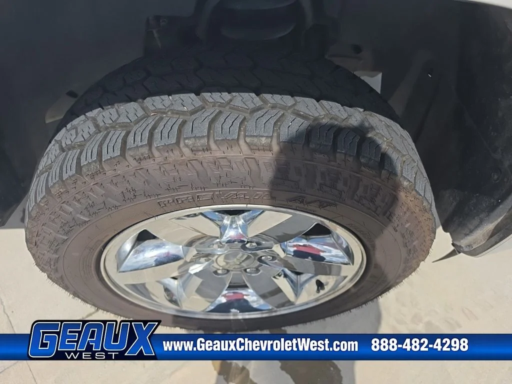 Used 2012 White Chevrolet LT image 13