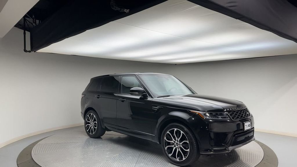 Used 2022 Santorini Black Metallic Land Rover HSE Silver Edition image 2