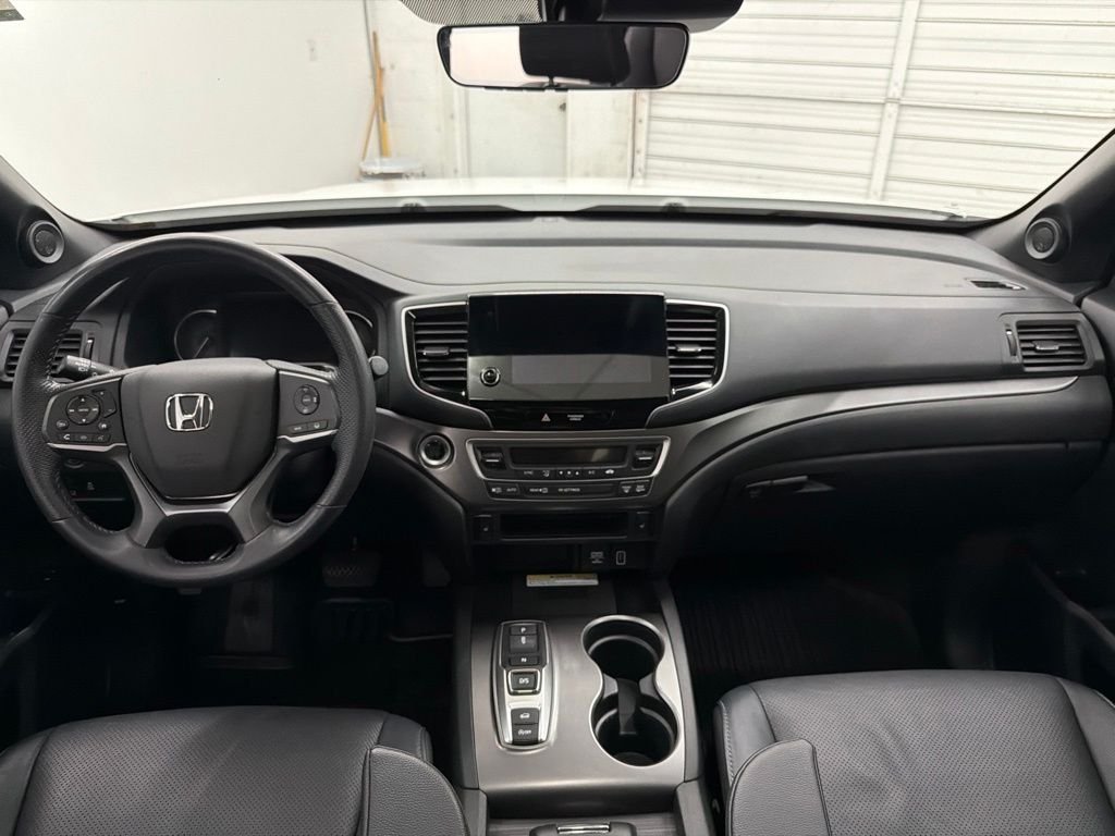 Used 2023 White Honda EX-L image 27