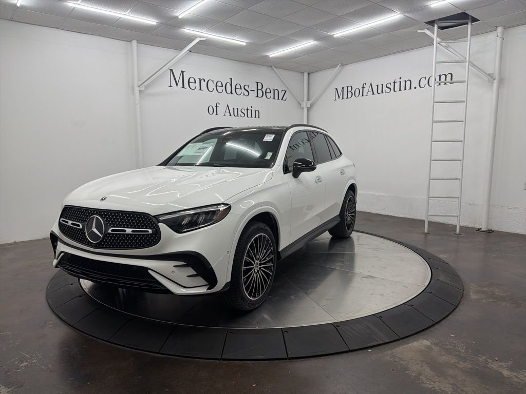 Used 2026 White Mercedes-Benz GLC 300 image 3
