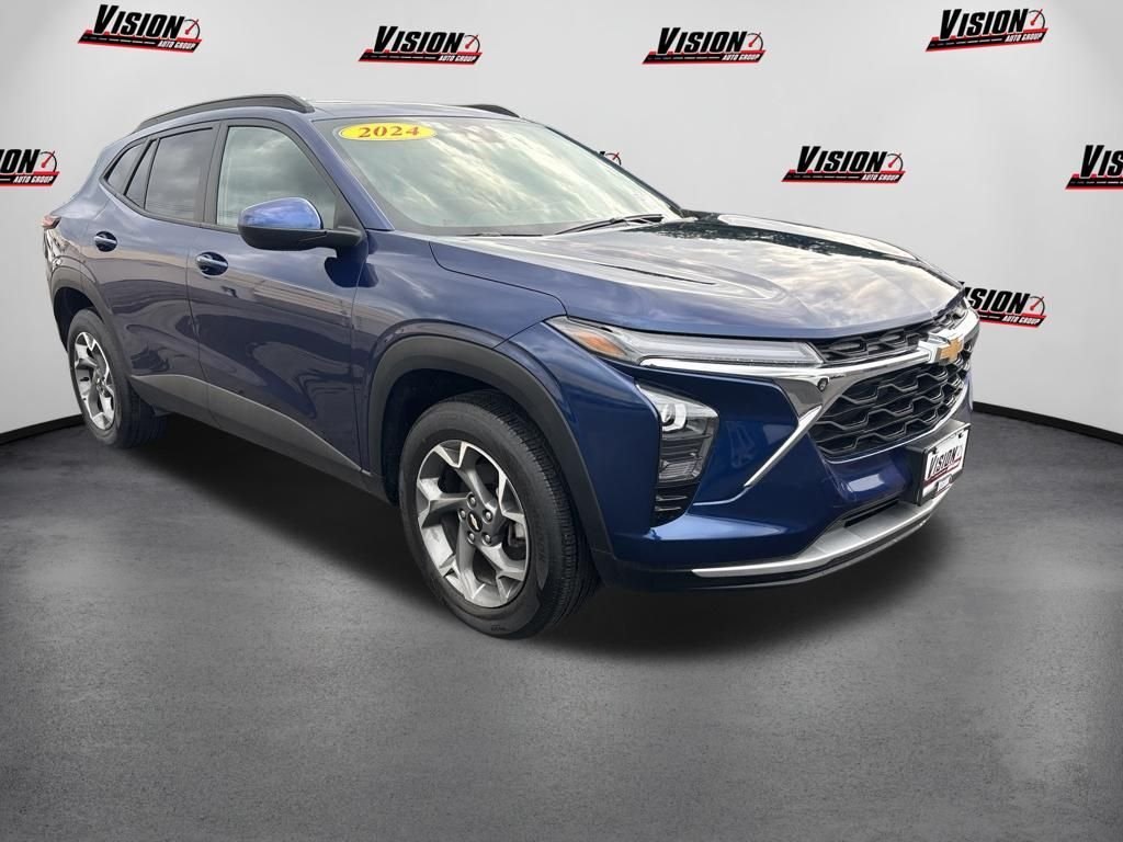 Used 2024 Blue Chevrolet LT image 3