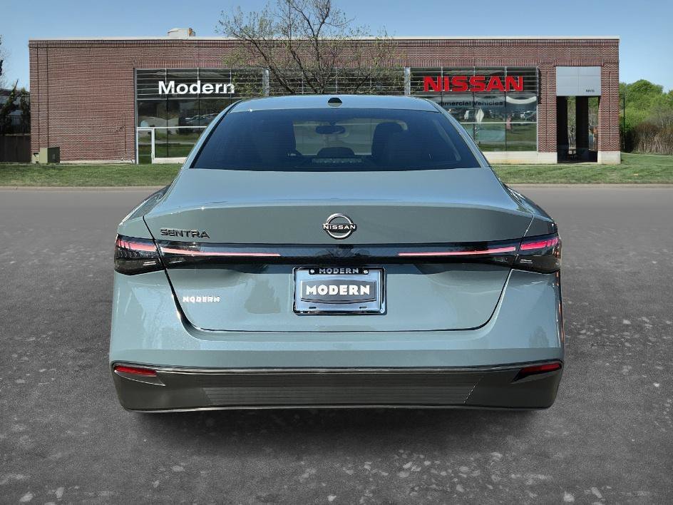 Used 2026 Atlantic Gray Metallic Nissan SV image 3