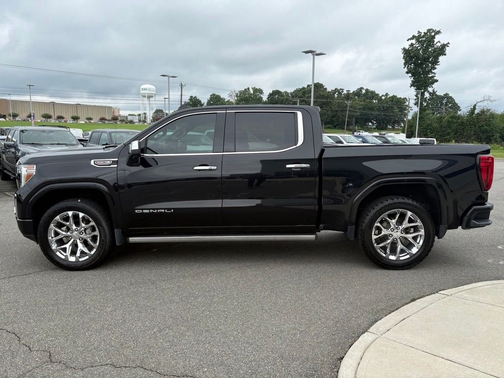 Used 2021 Onyx Black GMC Denali image 7