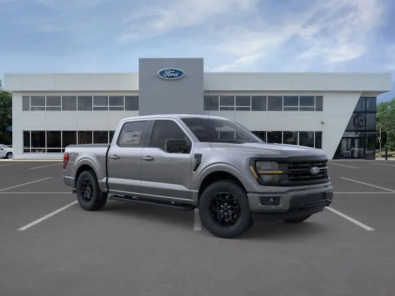 New 2026 Carbonized Gray Metallic Ford XLT image 7
