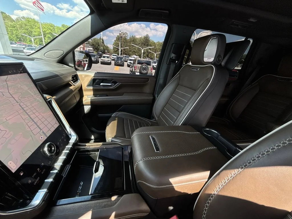 Used 2025 Silver GMC Denali Ultimate image 24