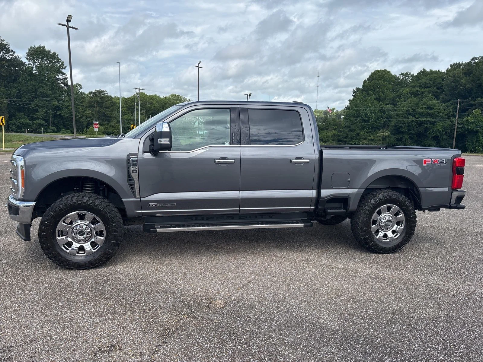 2023 Ford F-250 Lariat 4x4 Crew Cab 6-3/4' Box's photo