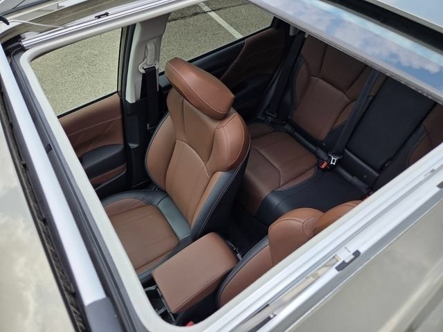 Used 2024 Autumn Green Metallic Subaru Touring image 9
