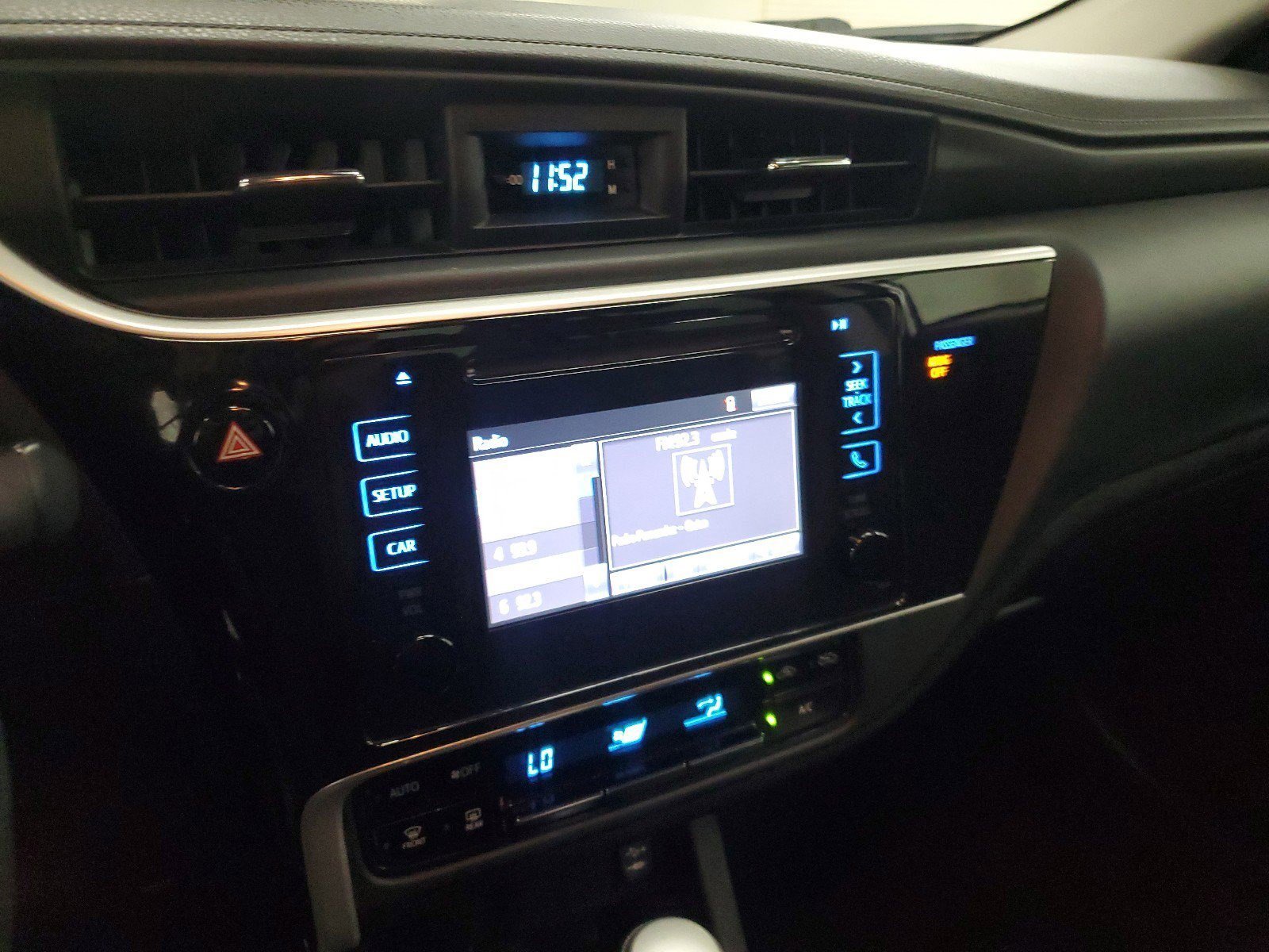 Used 2019 Classic Silver Metallic Toyota LE image 27