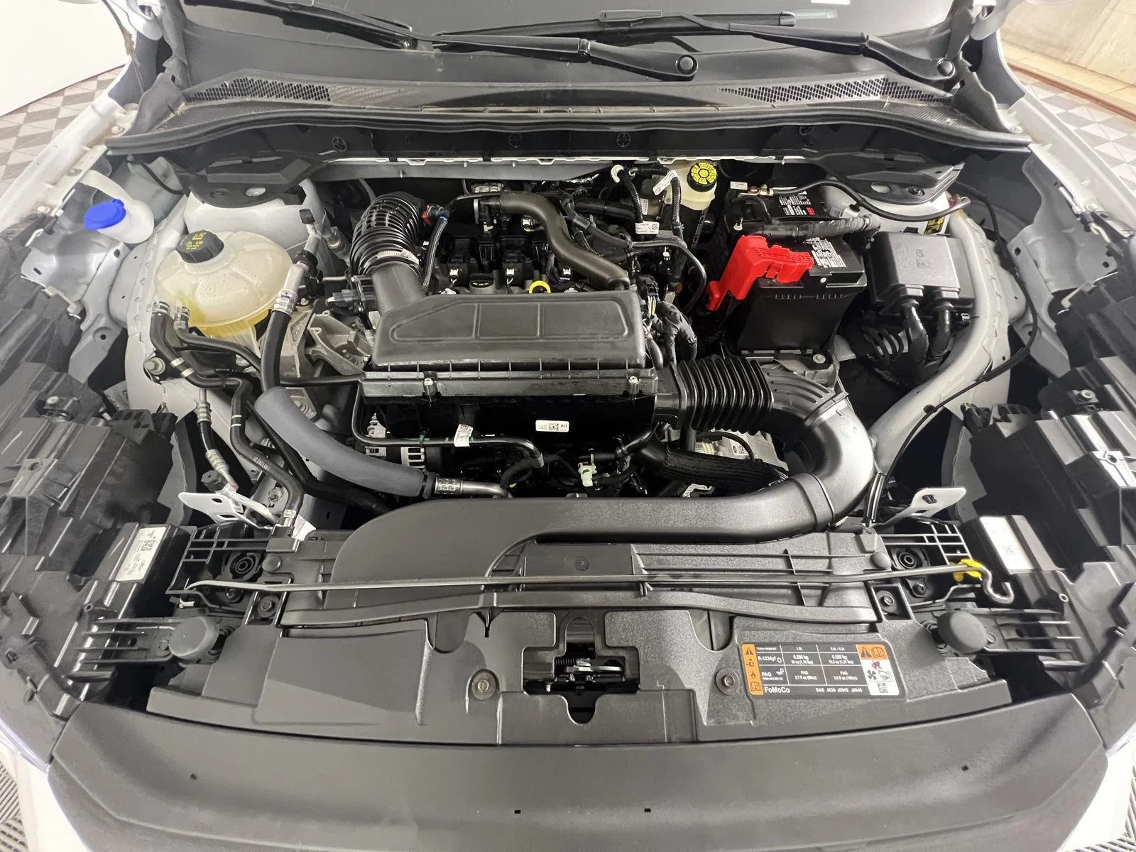 Certified Used 2024 Oxford White Ford Active image 21