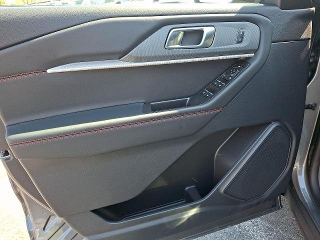 New 2026 Carbonized Gray Metallic Ford ST-Line image 30