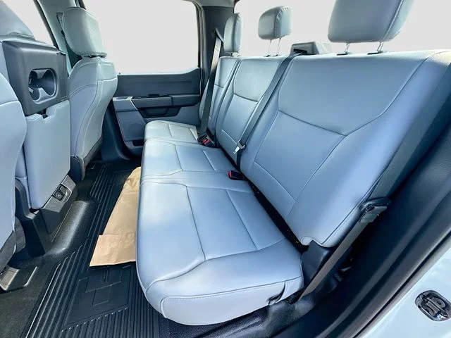 New 2026 Oxford White Ford XL image 15
