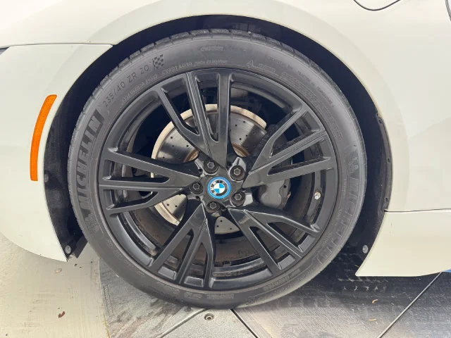 Used 2016 Crystal White Pearl Metallic w/BMW i Frozen Blue BMW Base image 8