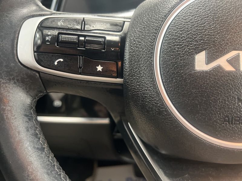 Used 2025 Silver Kia EX image 21