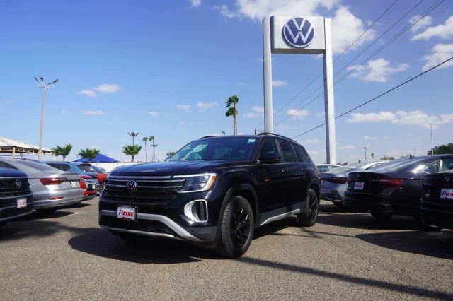 New 2026 Deep Black Pearl Volkswagen 2.0T Peak Edition image 1