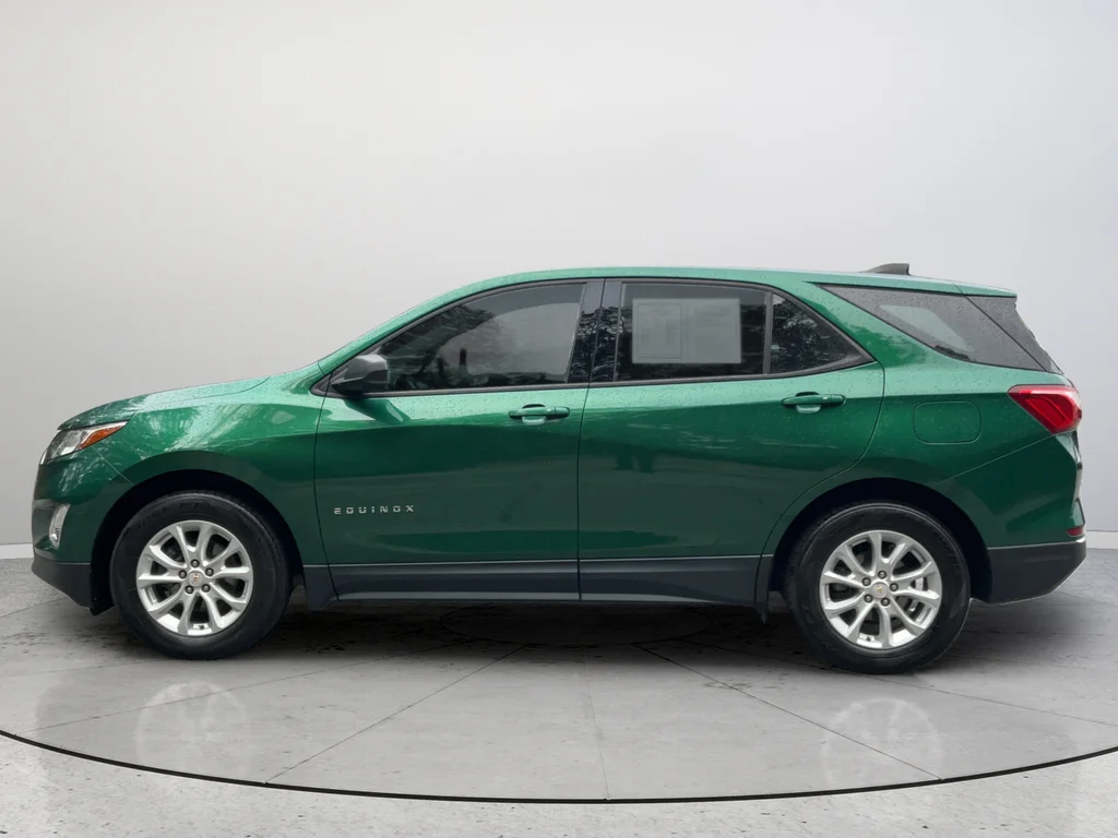 Used 2018 Green Chevrolet LS image 10