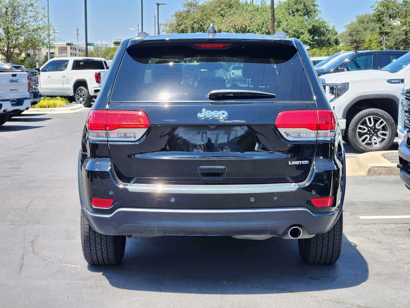 Used 2019 Black Jeep Limited 4x2 image 6