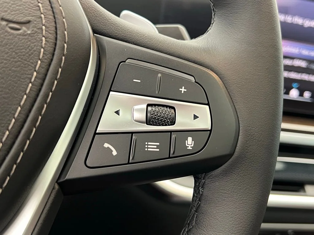 New 2026 Gray BMW xDrive40i image 18